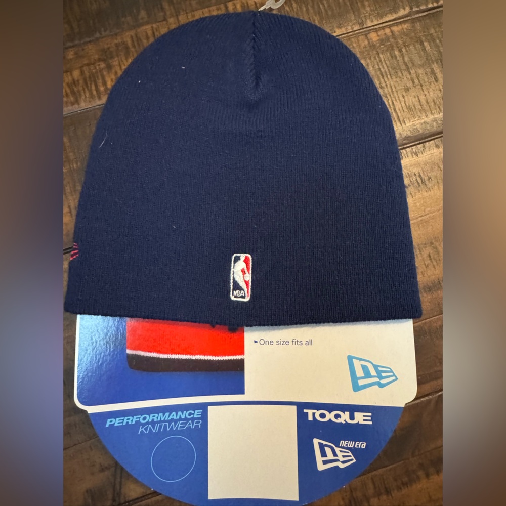 Detroit Pistons NBA New Era Basketball Vtg Winter Beanie Sport Hat NWT - Picture 3 of 3
